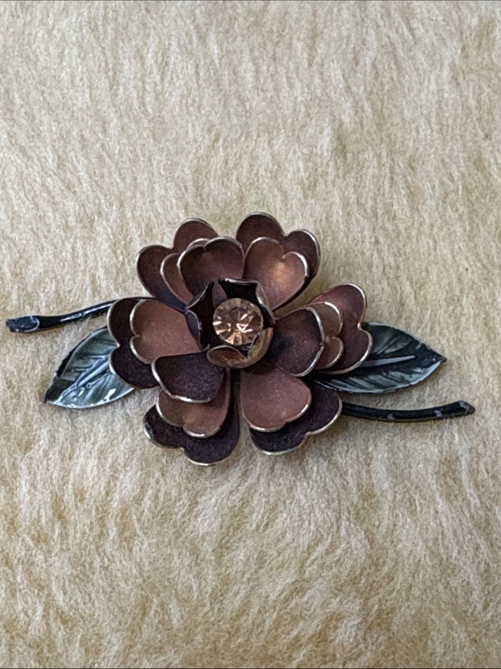 Vintage Coro Floral Rose Brooch in Metallic Copper - Picture 5 of 6